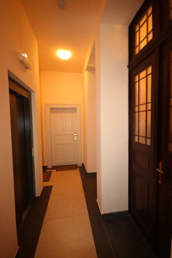 Apartment Hálkova 5 Prága Kültér fotó