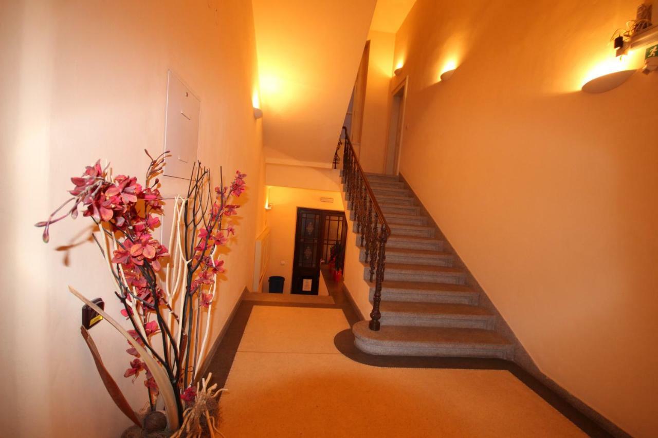 Apartment Hálkova 5 Prága Kültér fotó