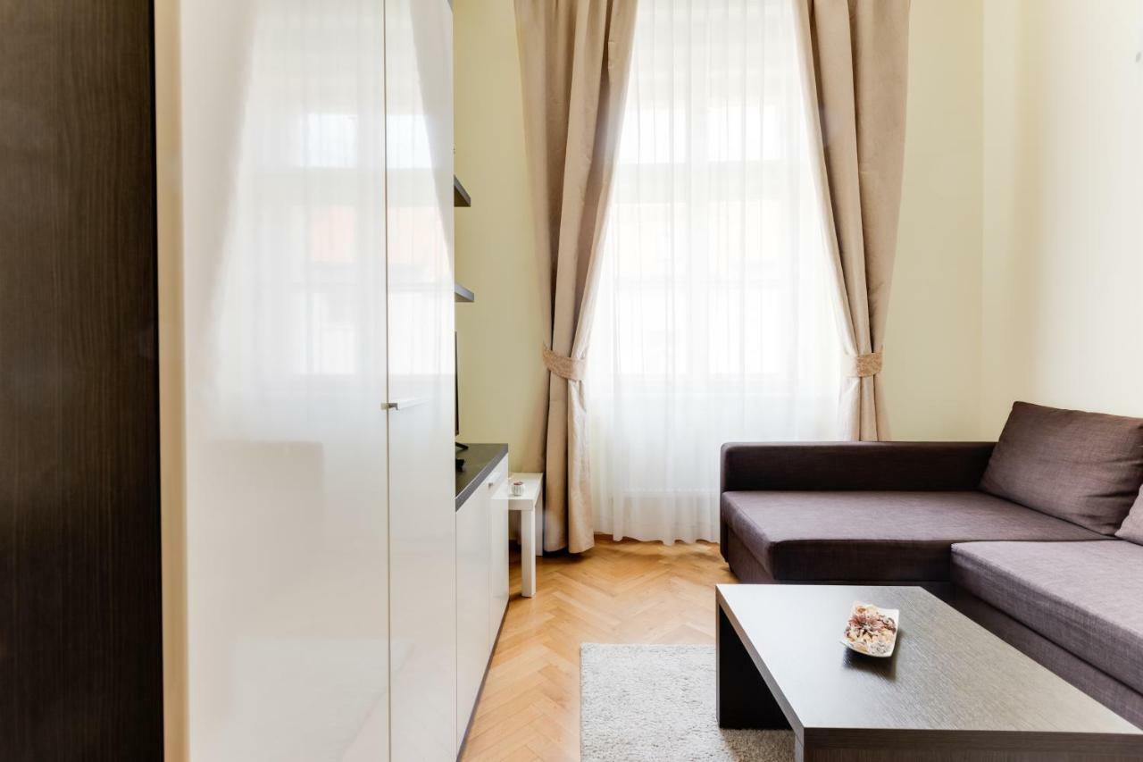 Apartment Hálkova 5 Prága Kültér fotó