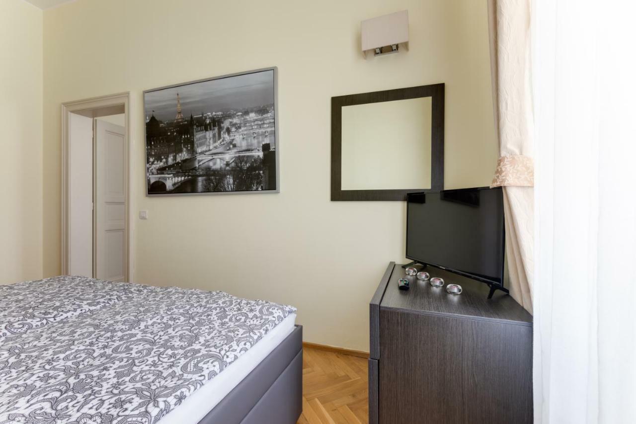Apartment Hálkova 5 Prága Kültér fotó