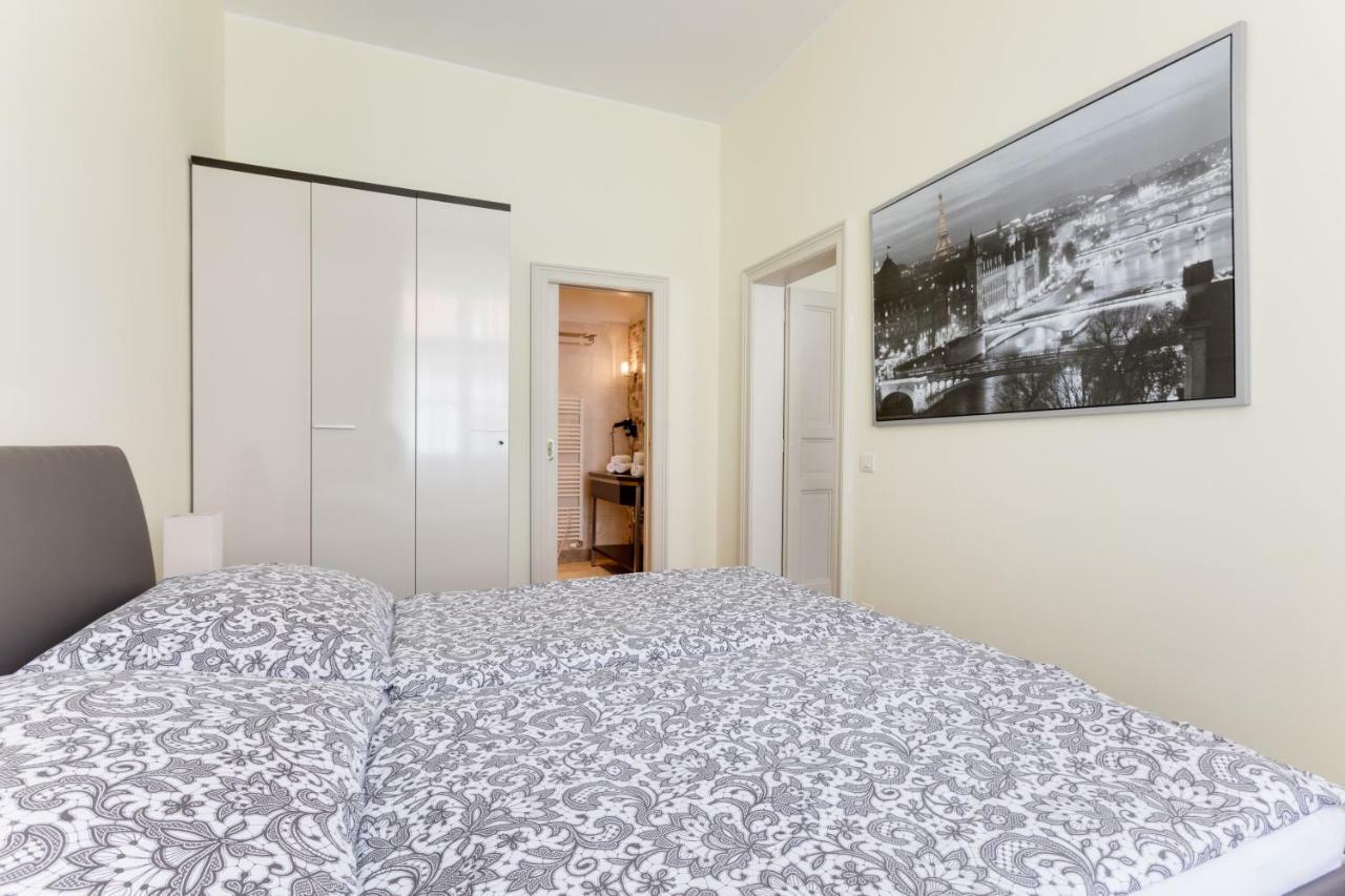 Apartment Hálkova 5 Prága Kültér fotó